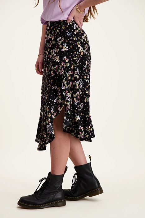 Black midi skirt with flowers 8