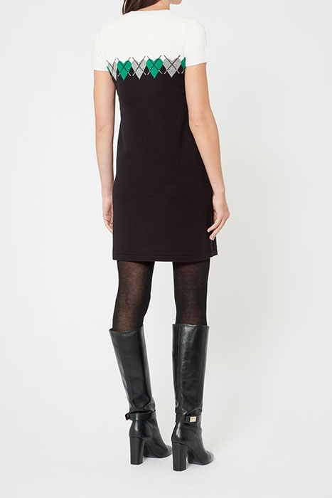 ROBE BLACK / EMERALD 3