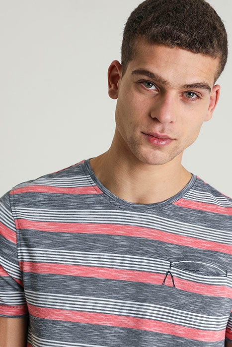 UNIVERSAL WIDE RED 4